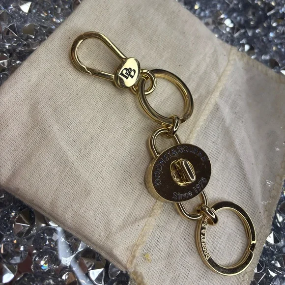 Dooney & Bourke Turnlock Valet Key Fob Ring Keychain NWOT - Picture 4 of 5